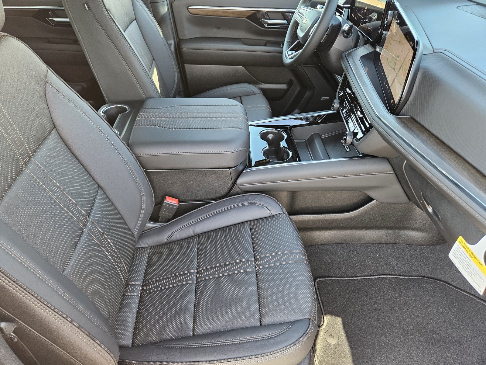 New 2026 Chevrolet Tahoe High Country AWD/4WD image 10