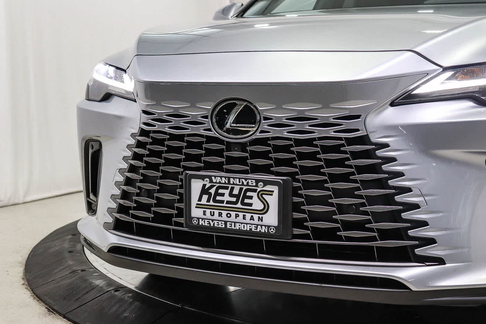Used 2024 Lexus RX 350 Premium Plus w/ Accessory Package (Z1) FWD image 8