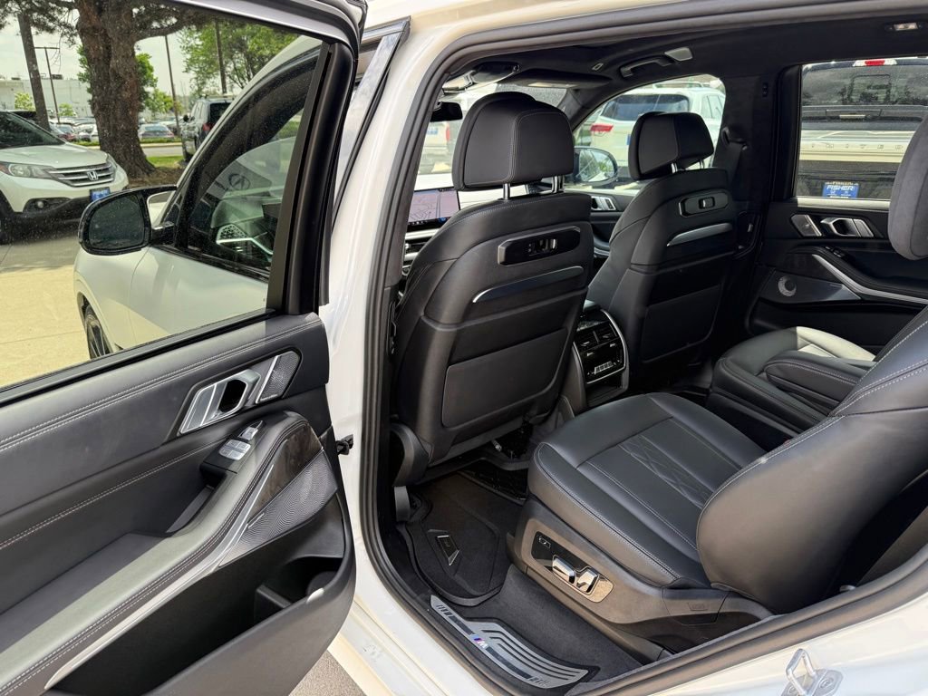 Used 2024 BMW X7 M60i w/ Executive Package AWD/4WD image 13