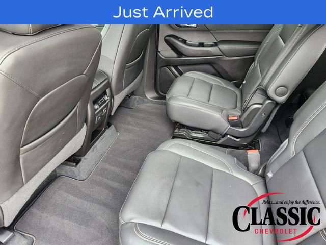 Used 2023 Chevrolet Traverse LT w/ LT Premium Package FWD image 40