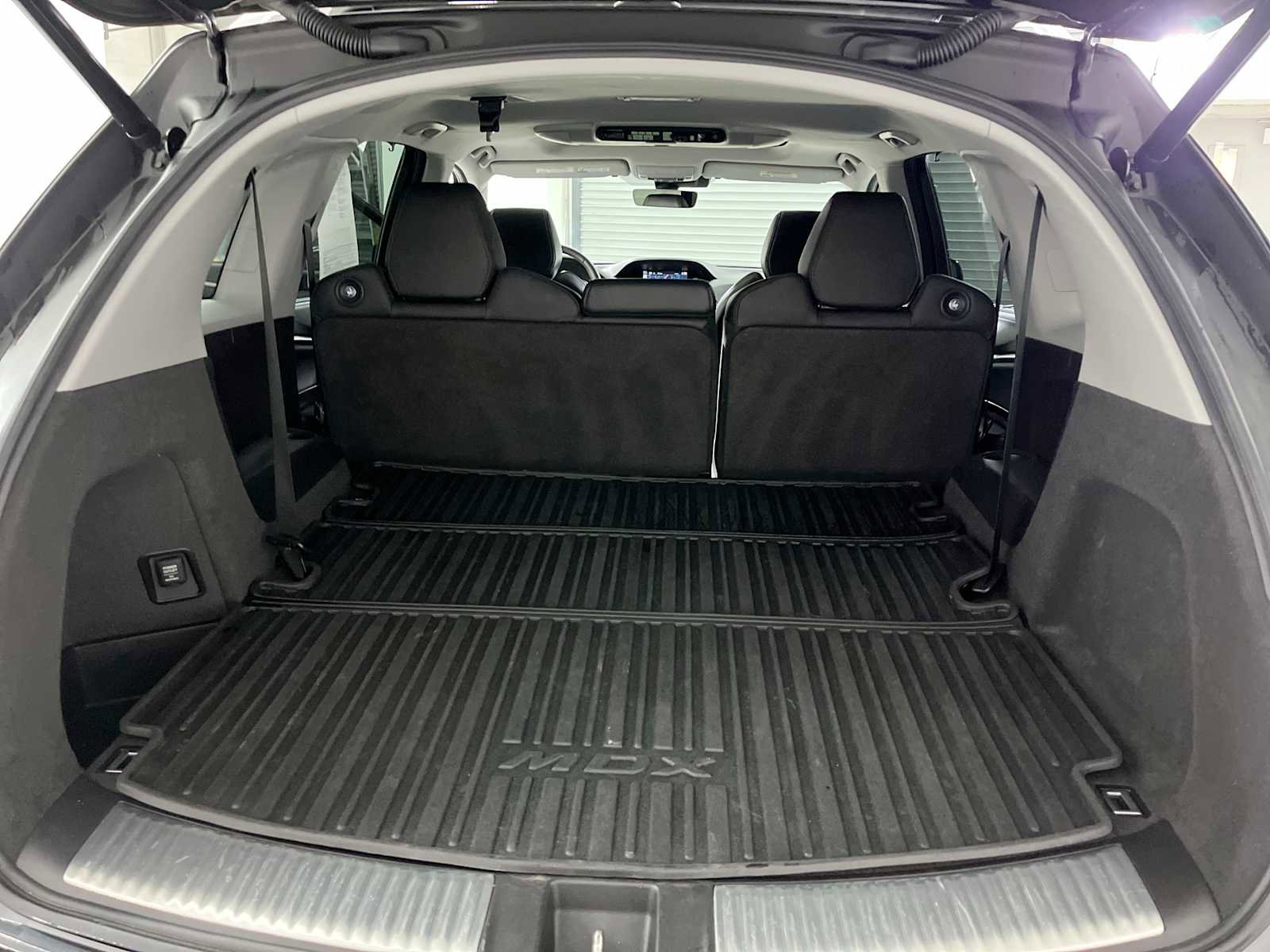Used 2016 Acura MDX SH-AWD image 21