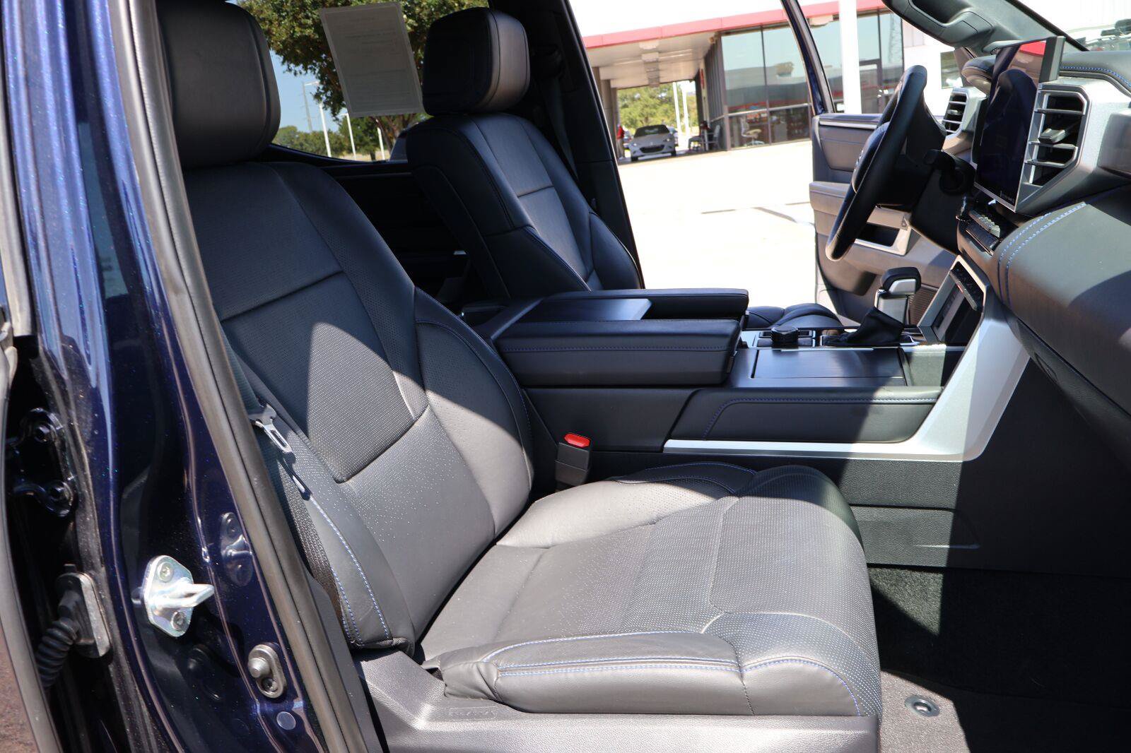Used 2024 Toyota Tundra Platinum AWD/4WD image 21