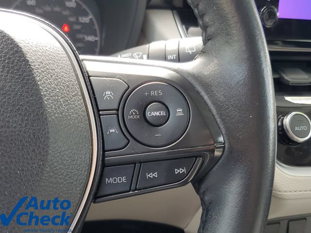 Used 2023 Toyota Corolla Cross LE w/ Moonroof Package AWD/4WD image 23