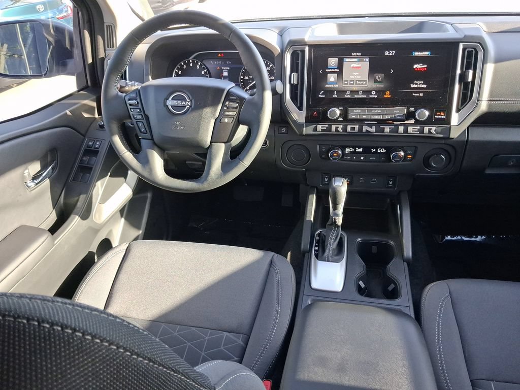 Used 2025 Nissan Frontier SV w/ SV Convenience Package RWD image 17