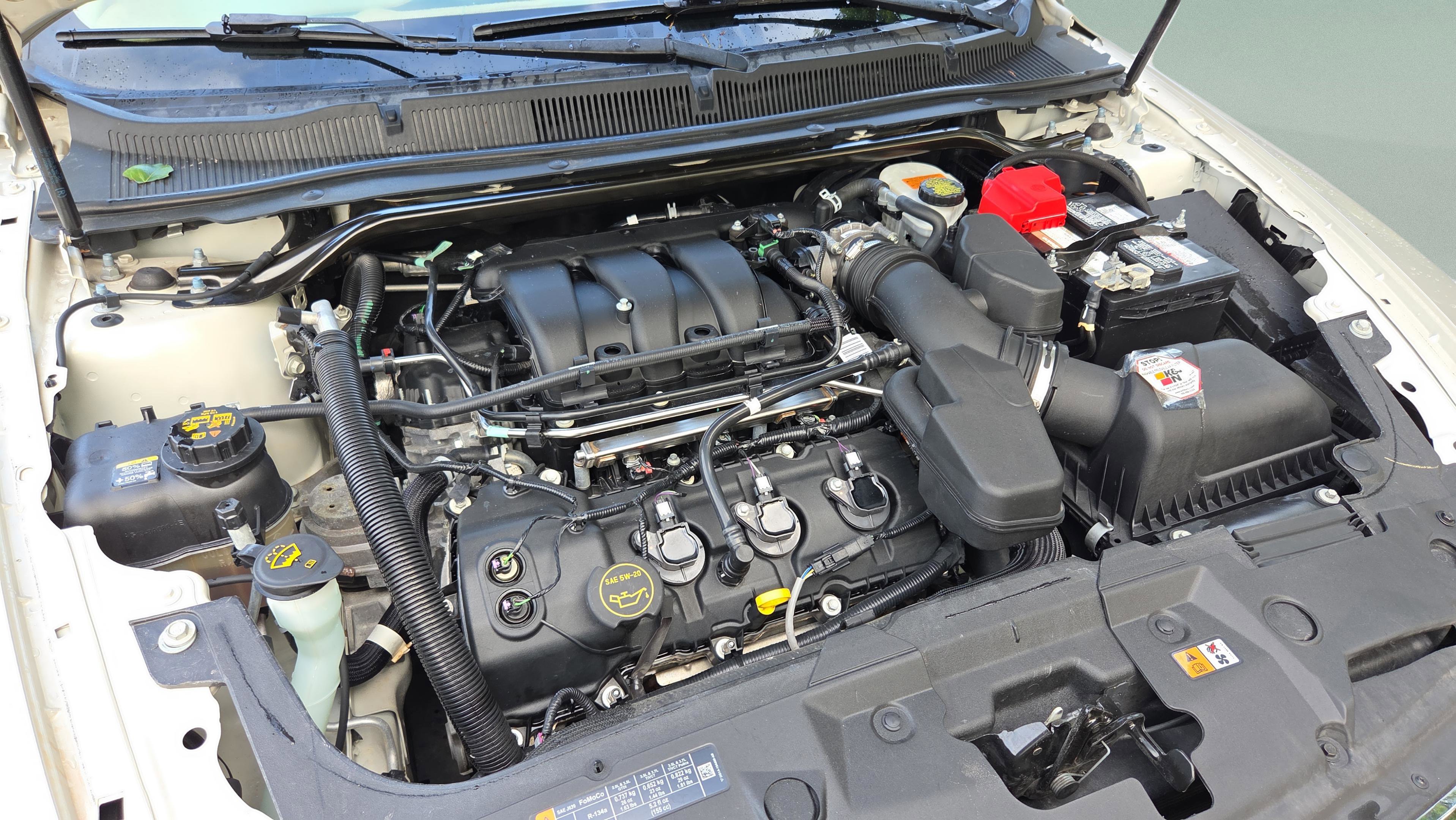 Used 2018 Ford Taurus SE image 17