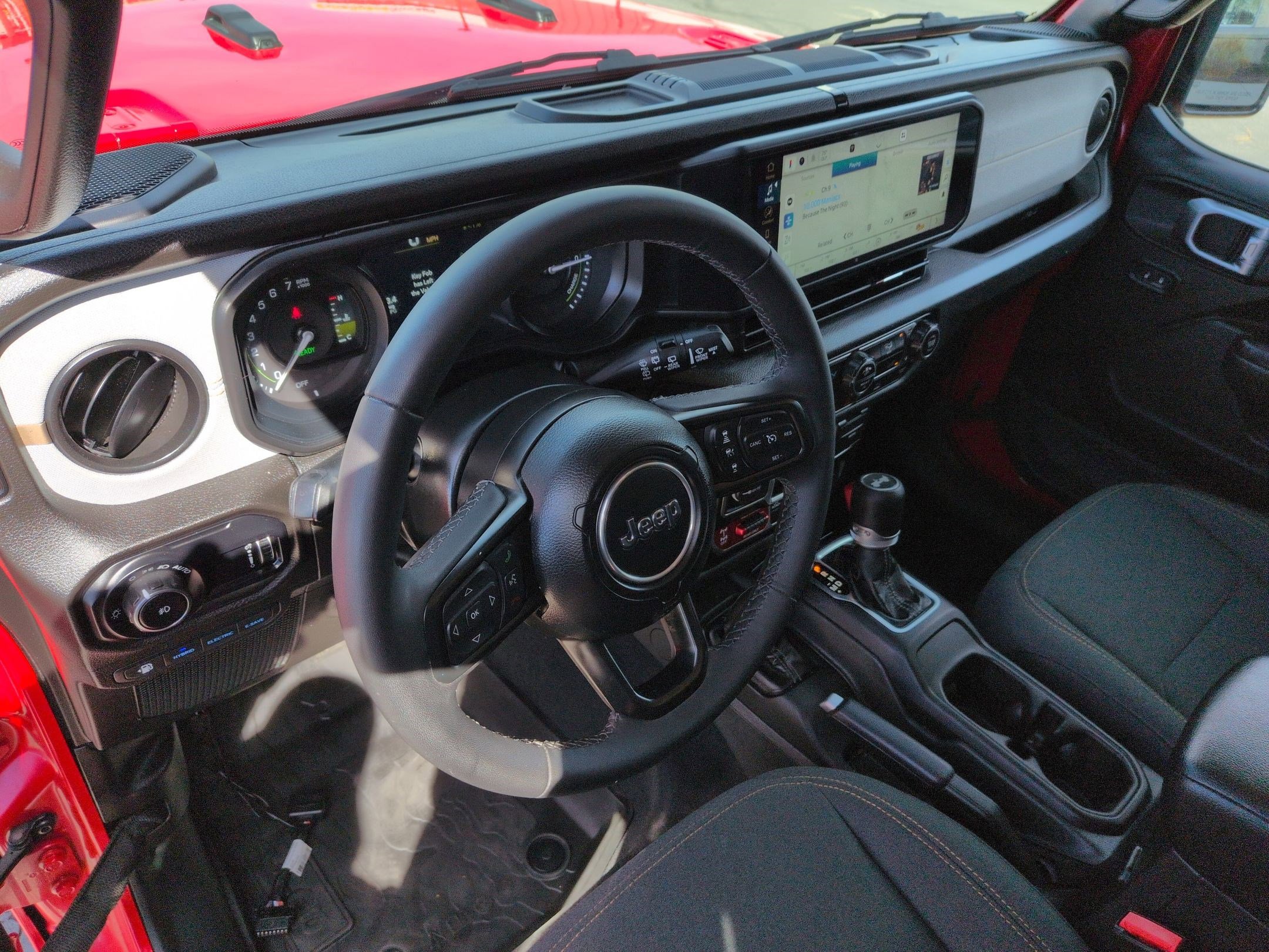 Used 2025 Jeep Wrangler Willys image 16