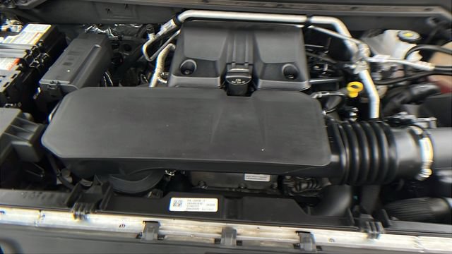 Used 2023 GMC Canyon AT4 w/ AT4 Premium Package AWD/4WD image 12