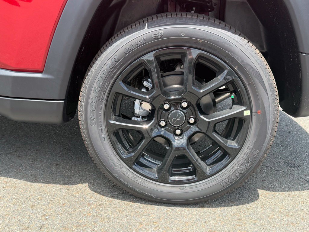 New 2026 Jeep Compass Latitude AWD/4WD image 12