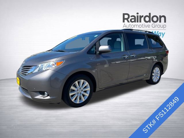 Used 2015 Toyota Sienna XLE Premium AWD/4WD image 3