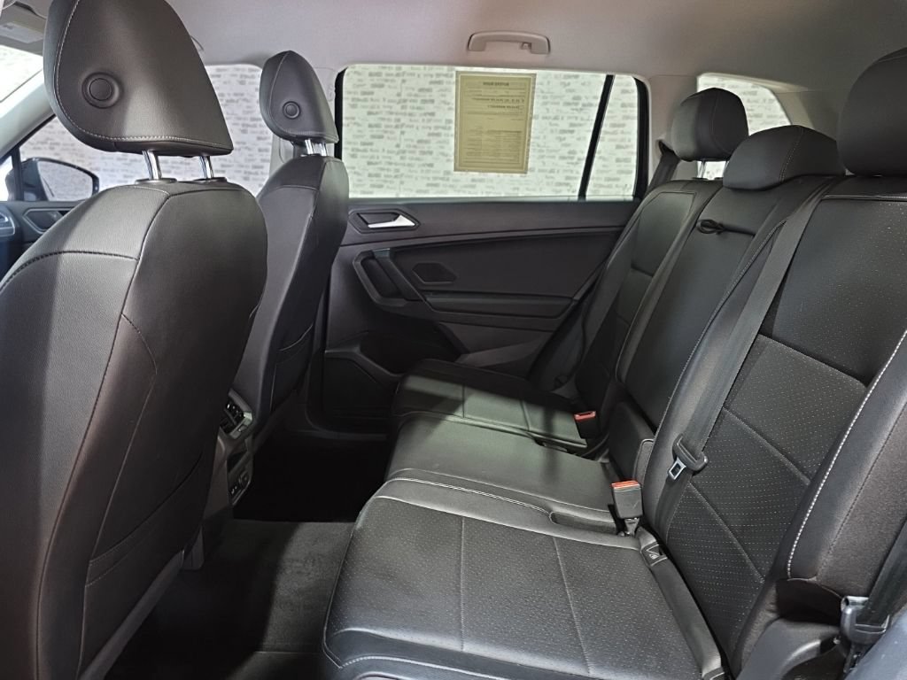 Used 2019 Volkswagen Tiguan SE AWD/4WD image 13