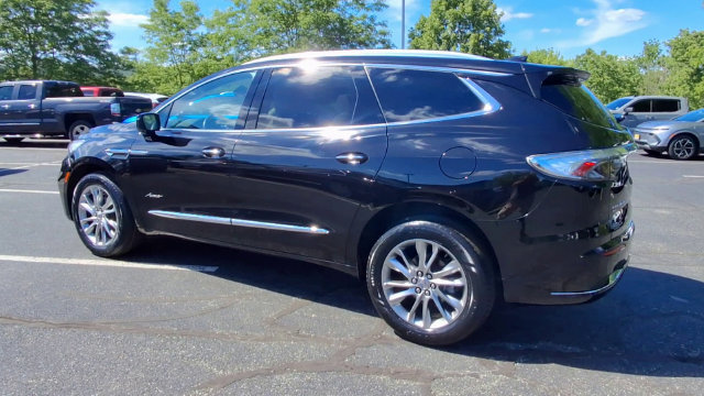 Certified 2023 Buick Enclave Avenir w/ Avenir Technology Package AWD/4WD image 6