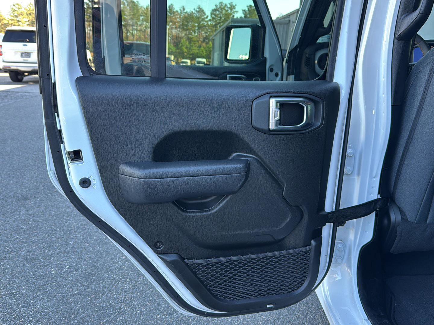 Used 2024 Jeep Wrangler Sport S image 15