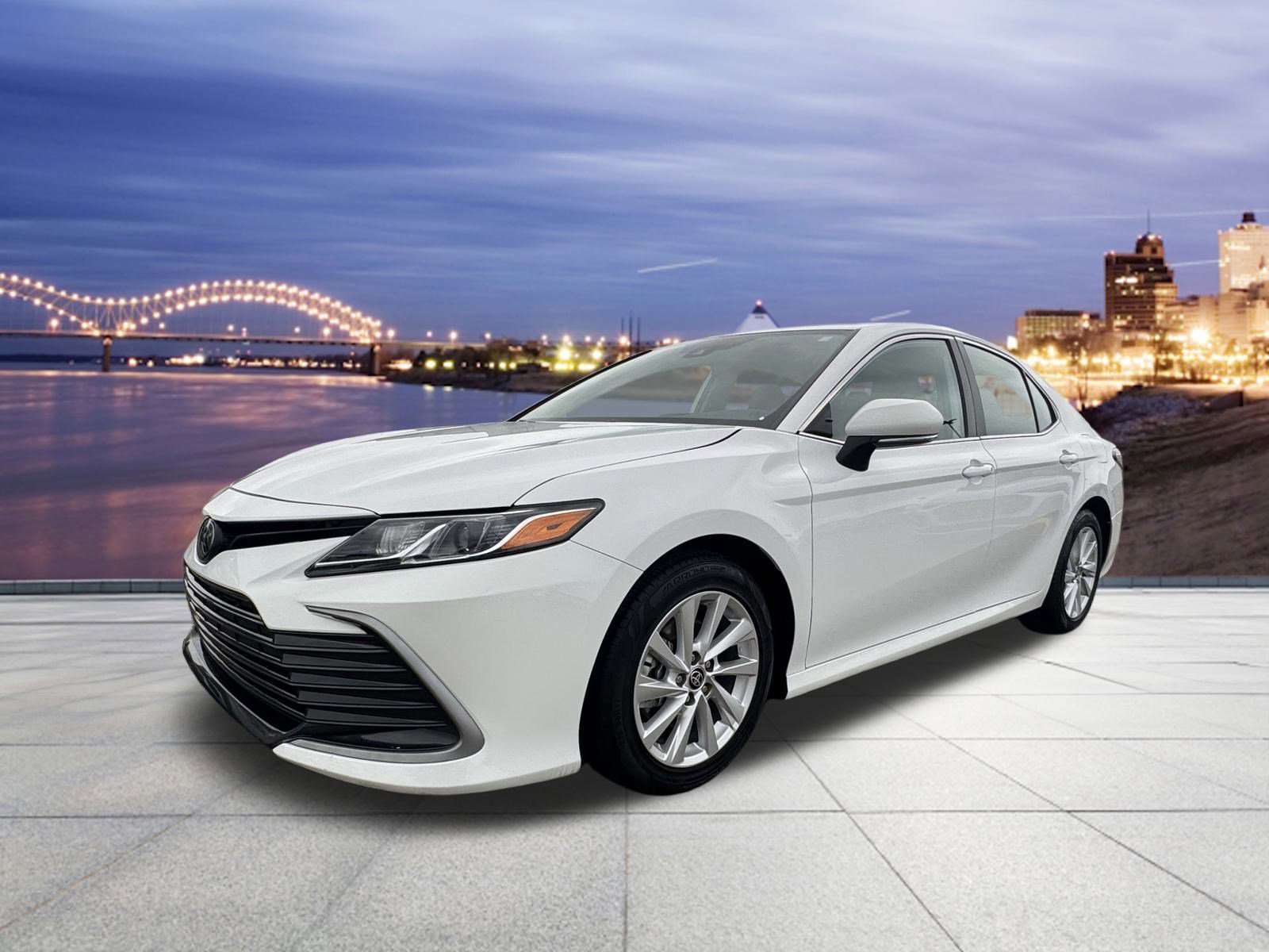 Used 2024 Toyota Camry LE image 1