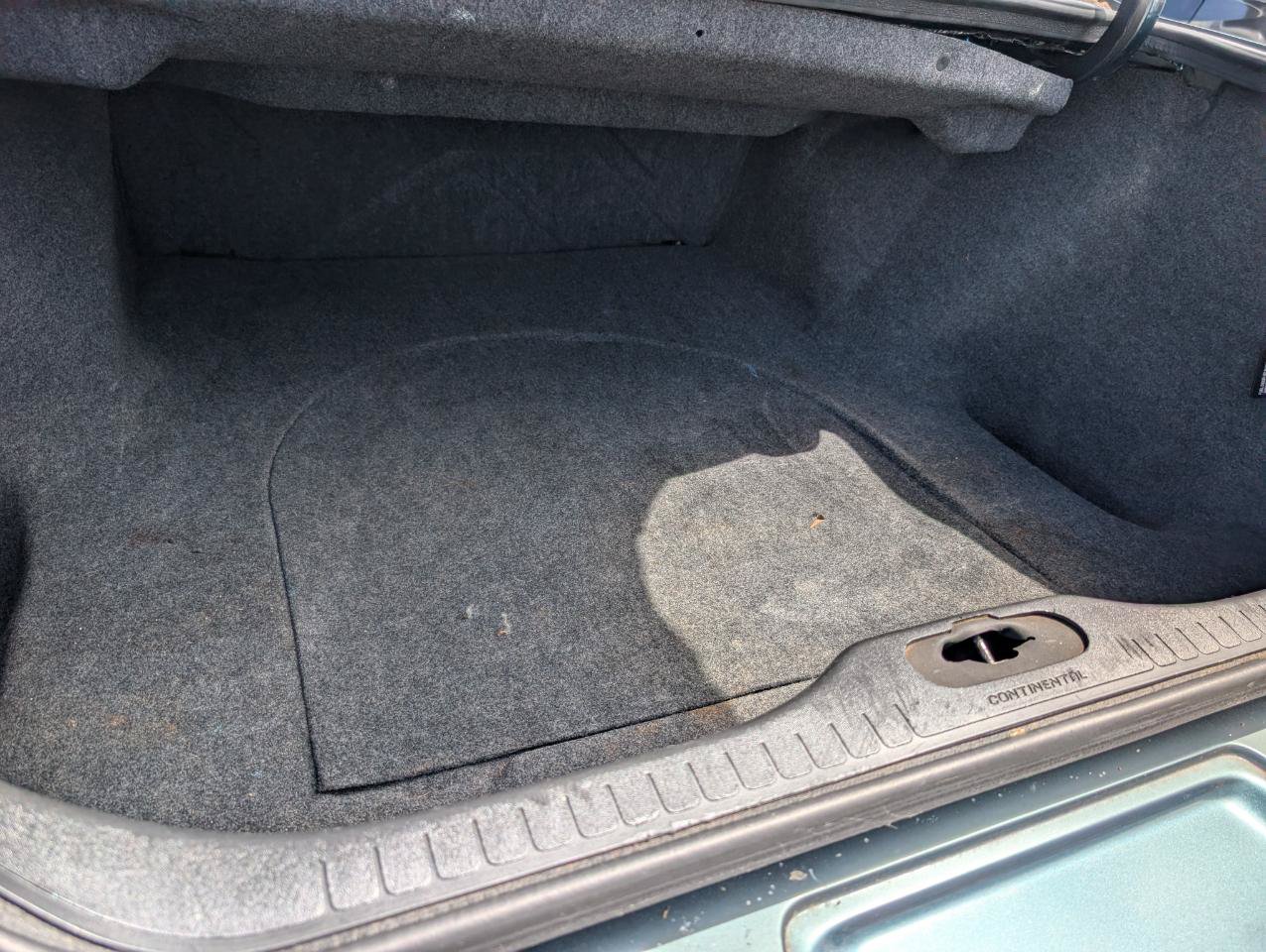 Used 1995 Lincoln Continental FWD image 6