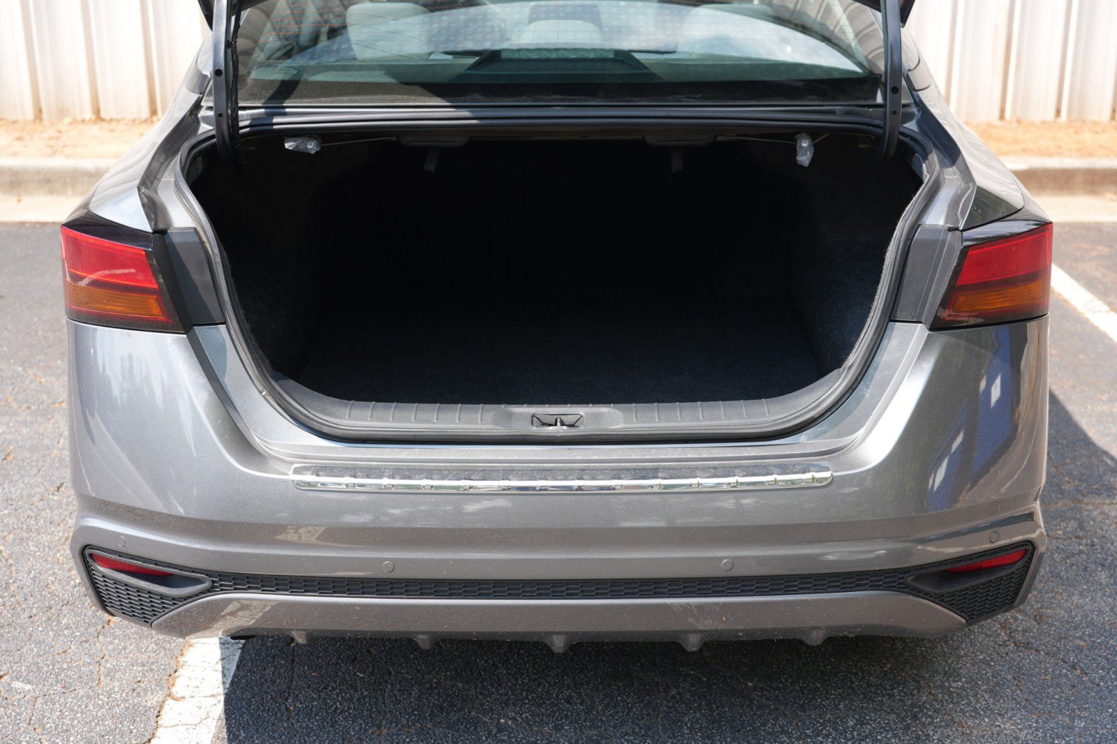 Used 2023 Nissan Altima 2.5 SV FWD image 10