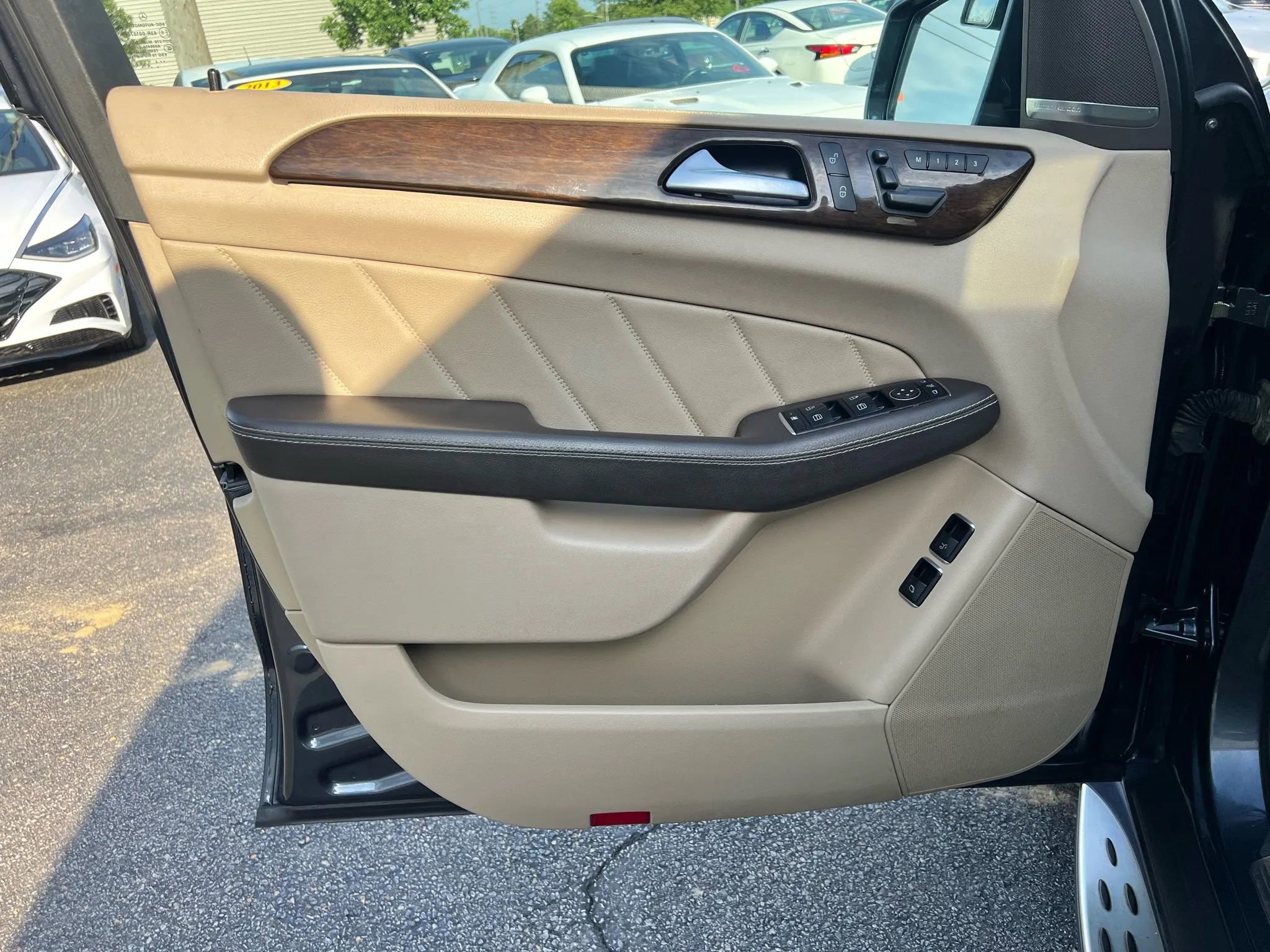 Used 2015 Mercedes-Benz GL 450 4MATIC image 17