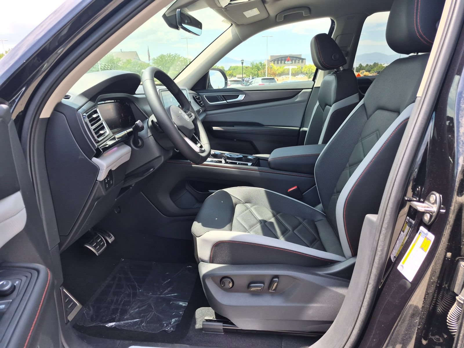 New 2026 Volkswagen Atlas Peak Edition AWD/4WD image 14