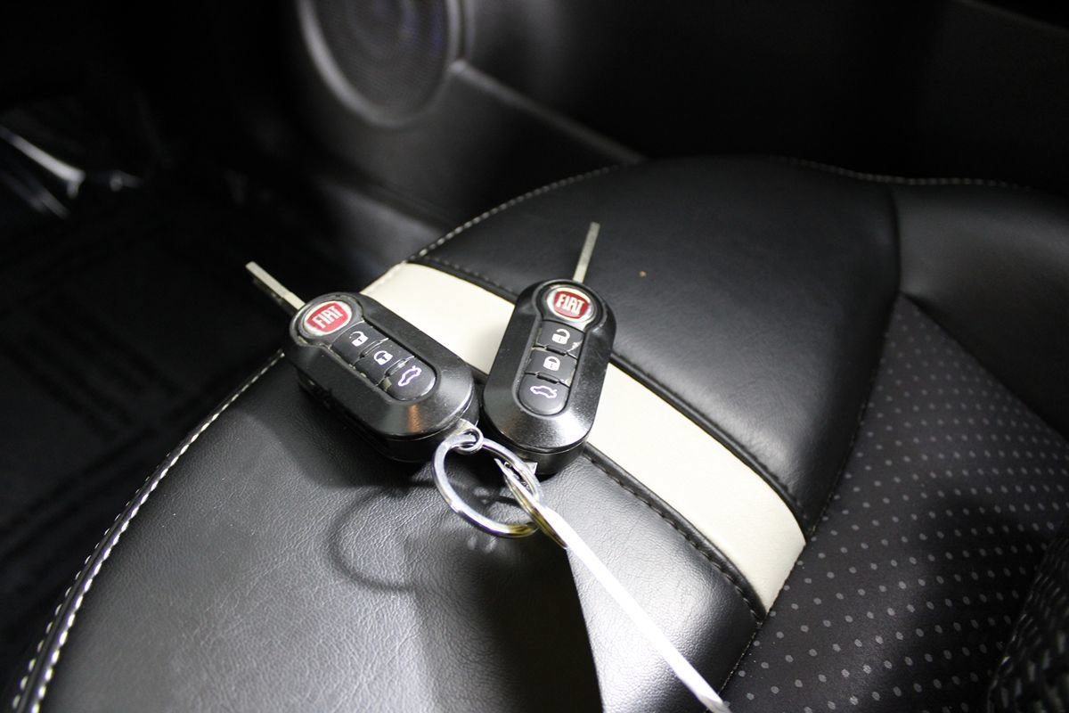Used 2018 FIAT 500 e FWD image 13