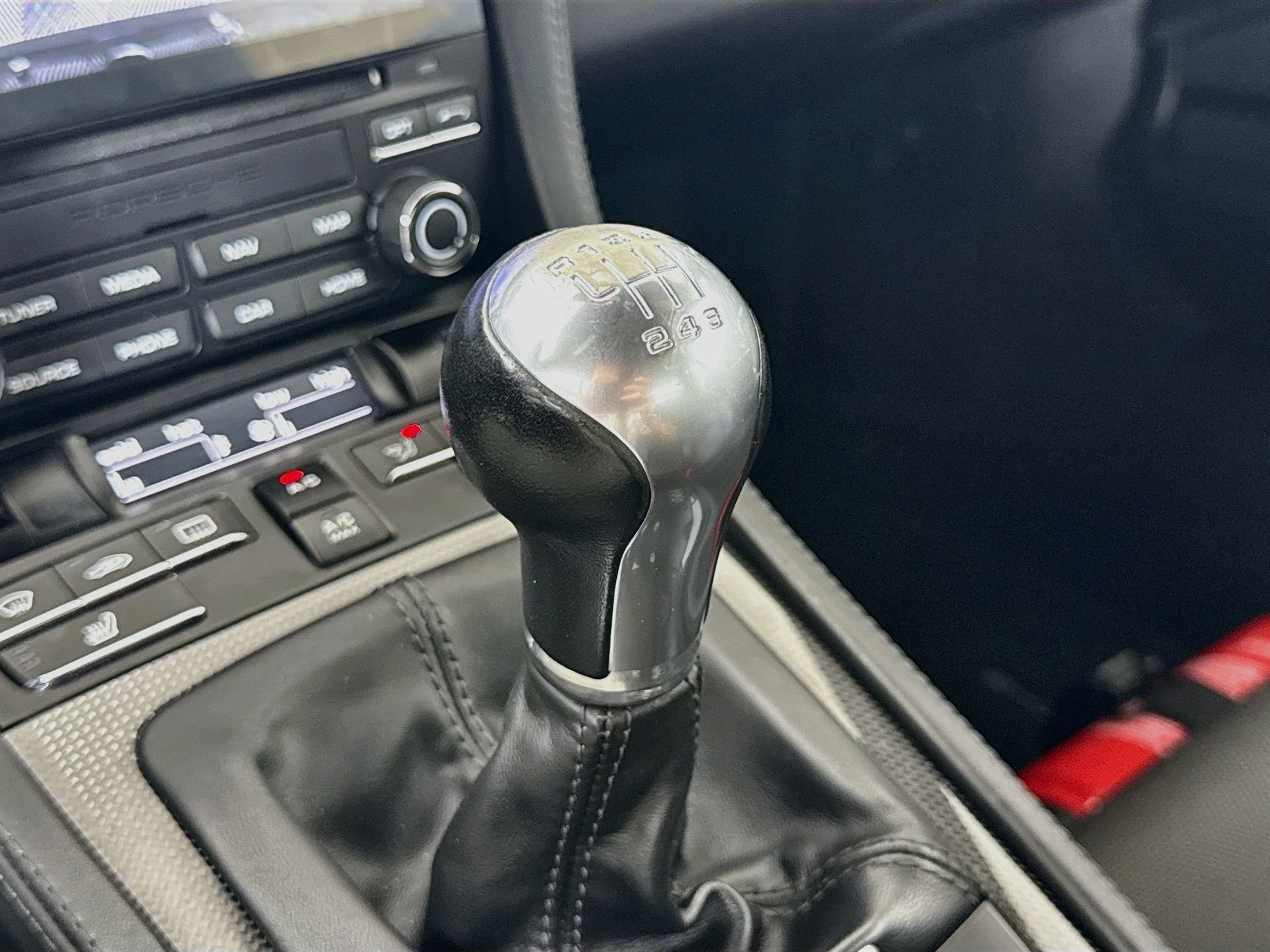 Certified 2018 Porsche 718 Cayman RWD image 18