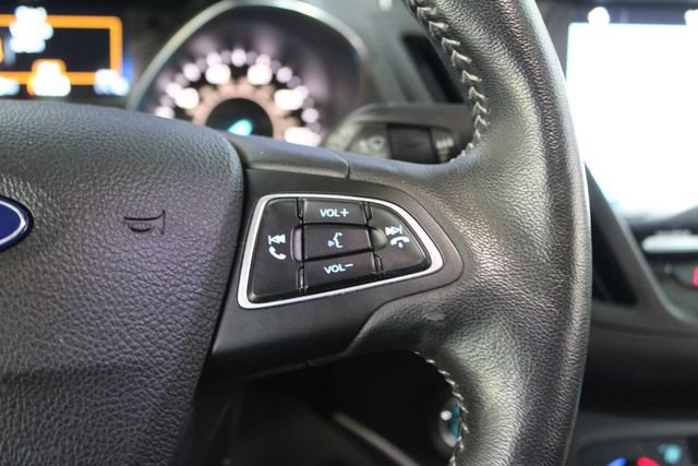 Used 2019 Ford Escape Titanium AWD/4WD image 17