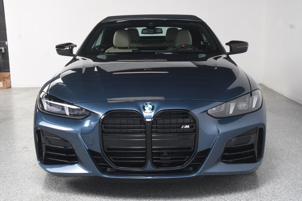 Used 2025 BMW M440i Convertible w/ Premium Package RWD image 23