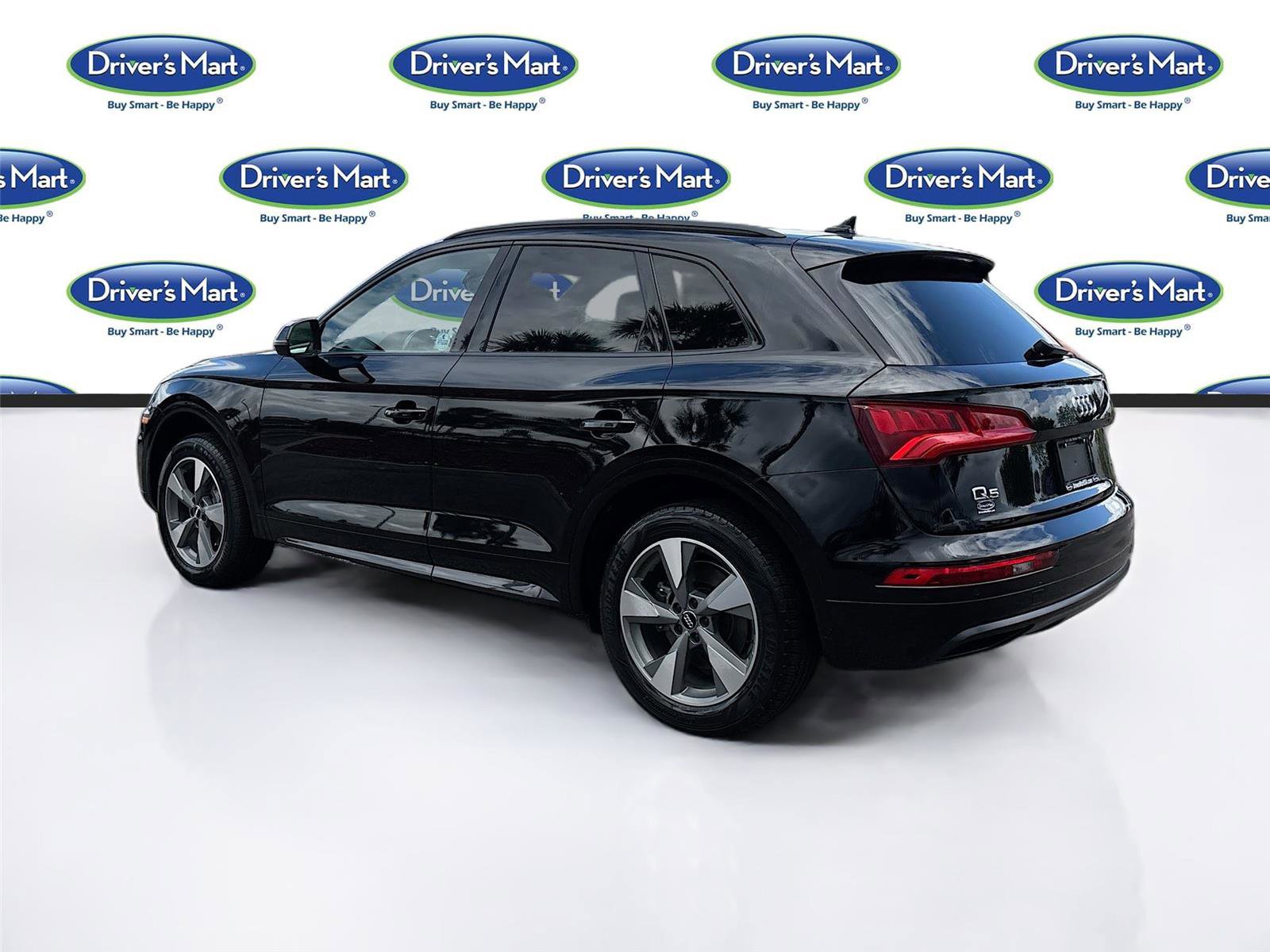 Used 2020 Audi Q5 2.0T Premium w/ Titanium Sport Package image 5