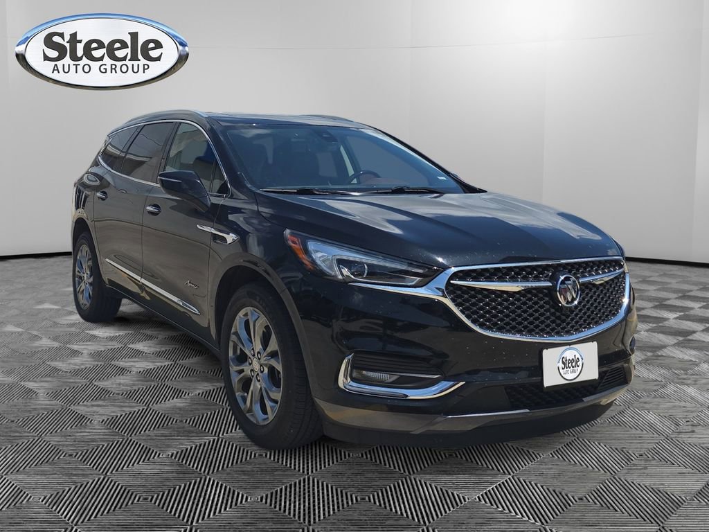 Used 2018 Buick Enclave Avenir w/ Avenir Technology Package AWD/4WD image 7