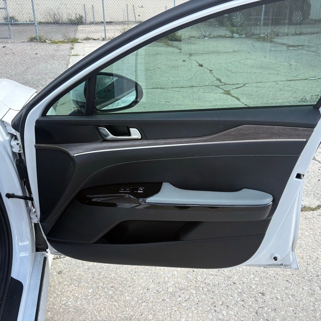 Used 2021 Kia K5 EX image 17