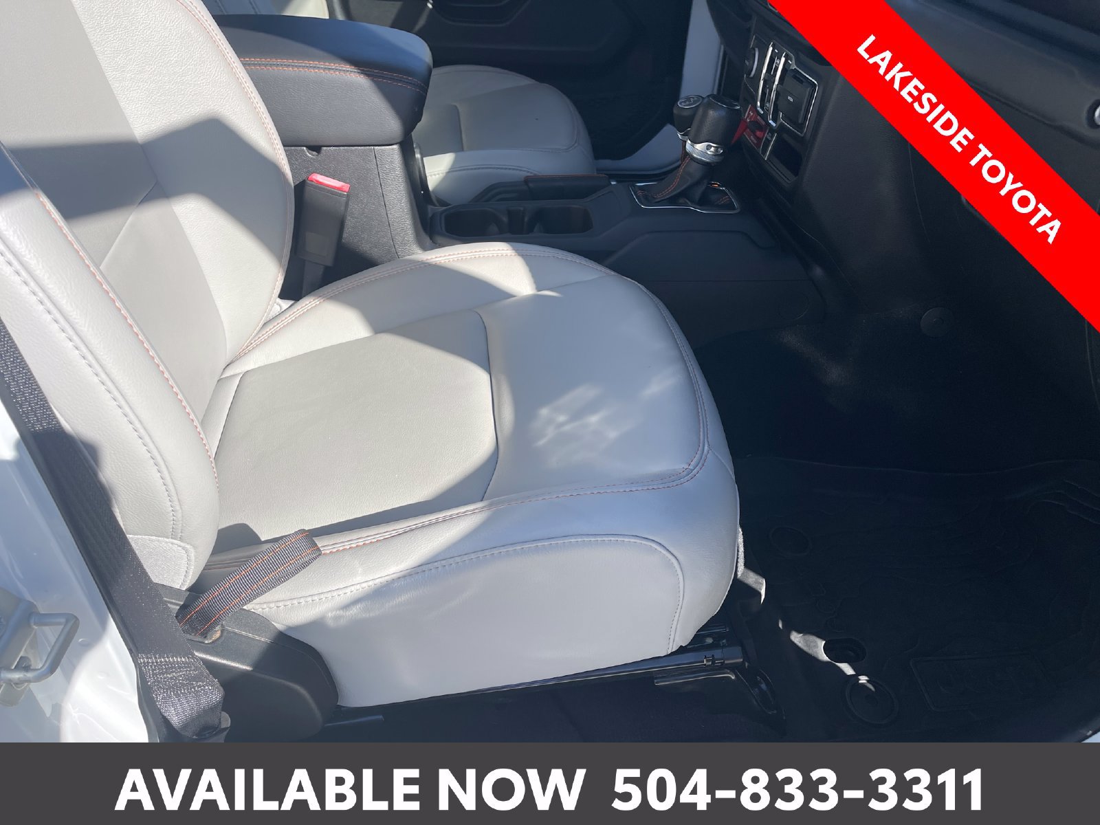 Used 2023 Jeep Gladiator Mojave w/ LED Lighting Group AWD/4WD image 16