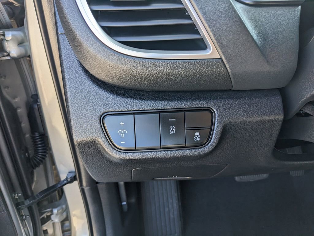 Certified 2025 Kia Seltos EX w/ EX Sunroof Package image 27