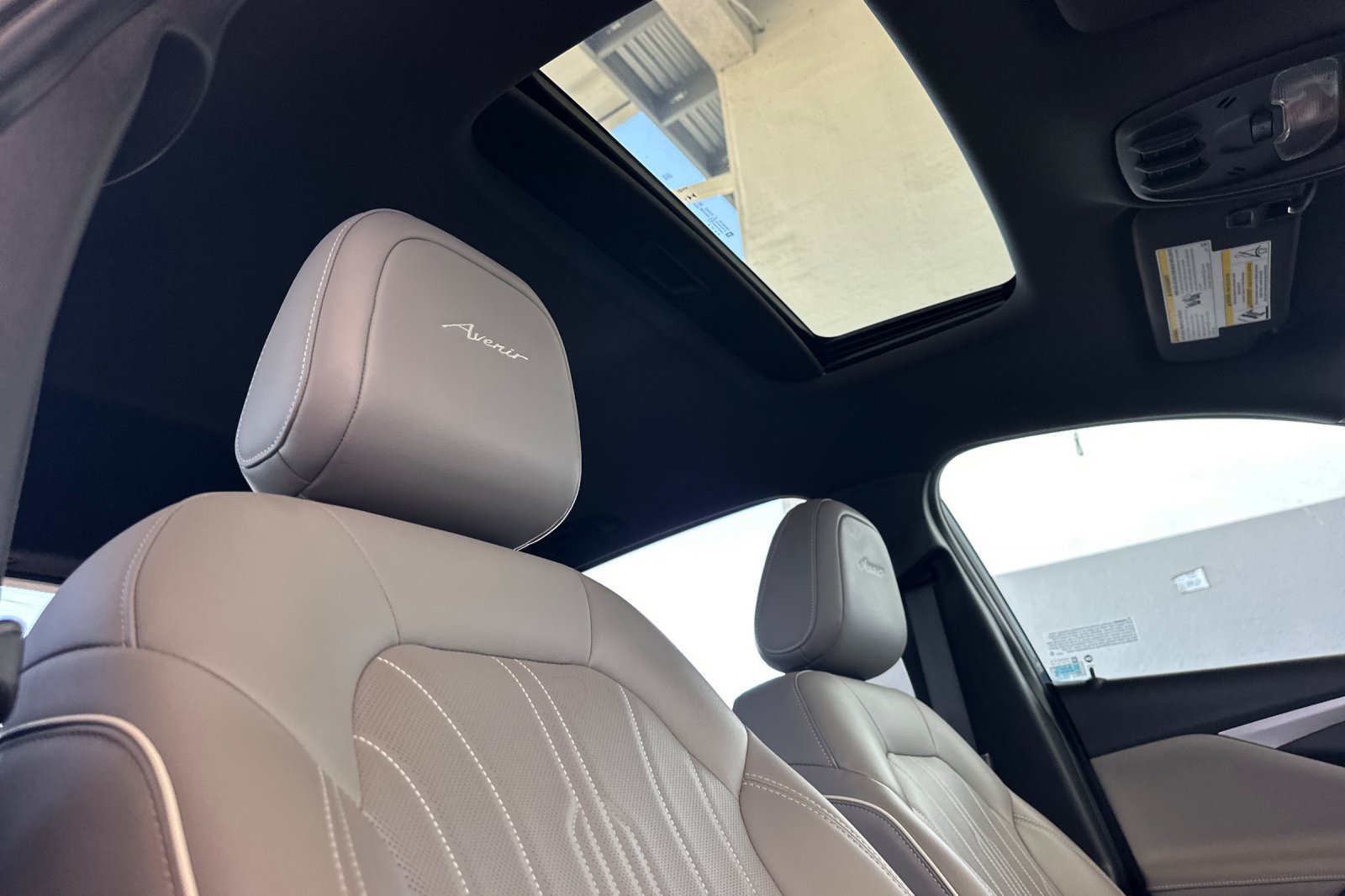 Certified 2024 Buick Envista Avenir FWD image 21