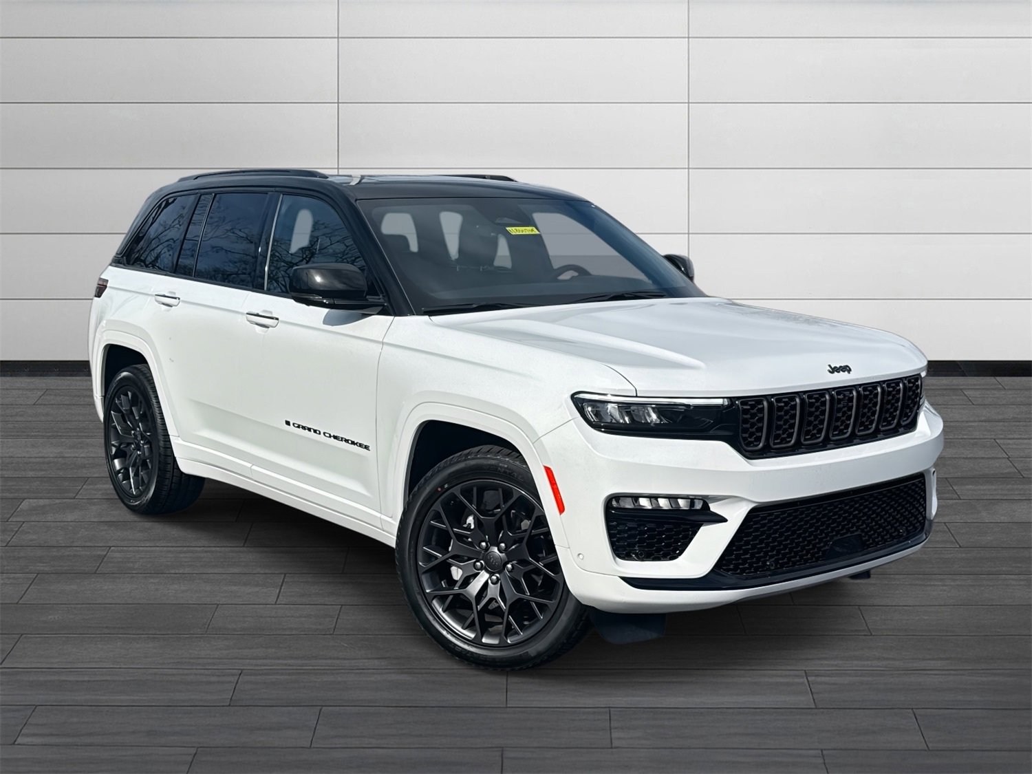 New 2025 Jeep Grand Cherokee Summit image 2