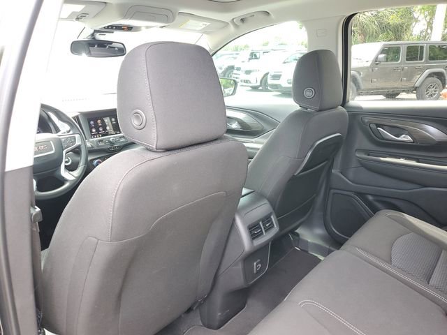 Used 2022 GMC Terrain SLE w/ Driver Convenience Package image 10