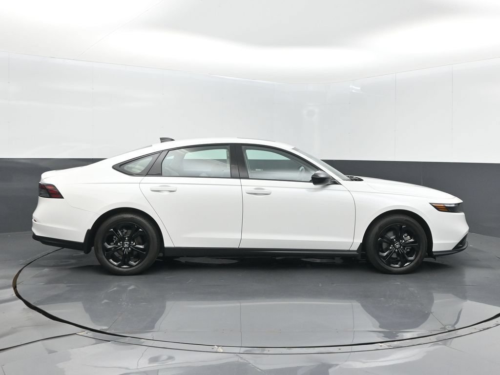 New 2025 Honda Accord SE image 5