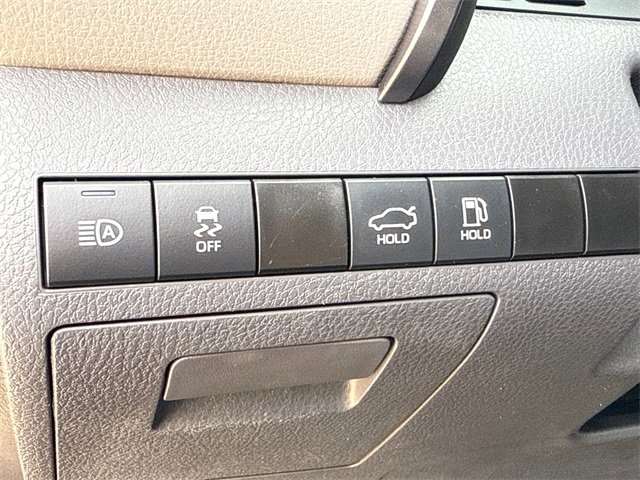Used 2022 Toyota Camry LE image 23