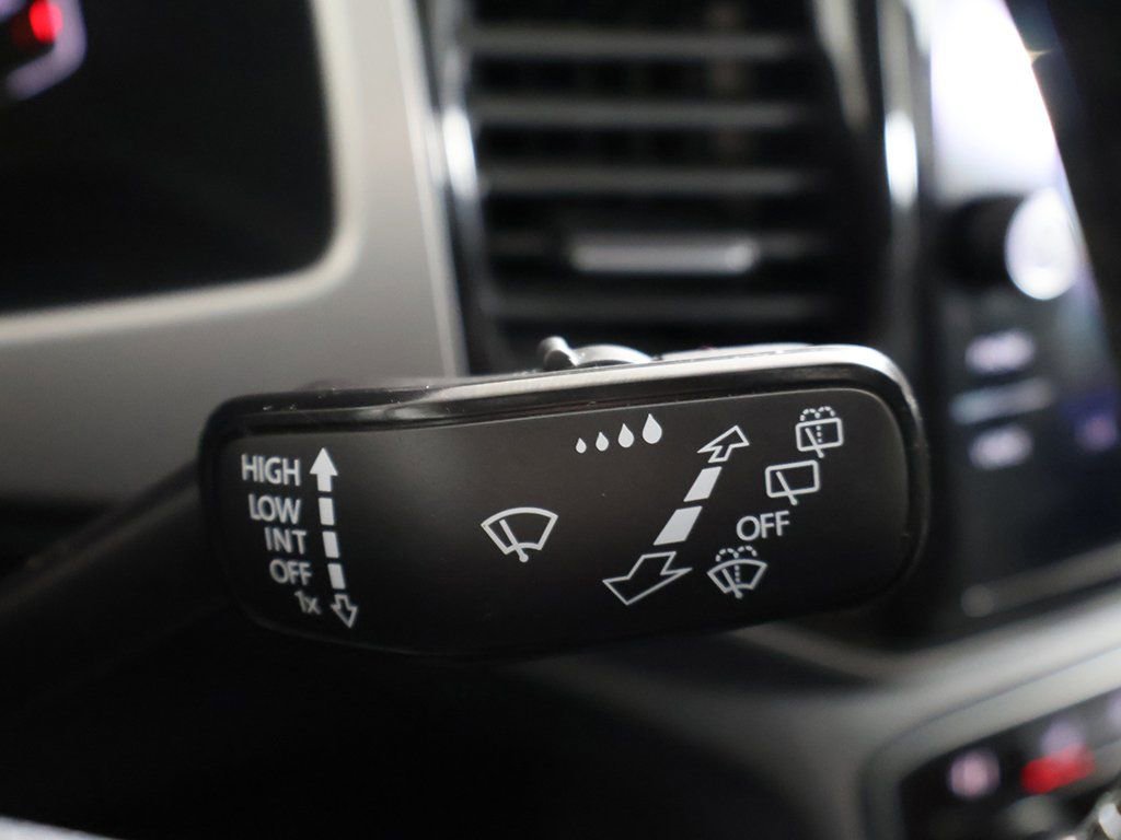 Used 2020 Volkswagen Atlas SEL R-Line image 49