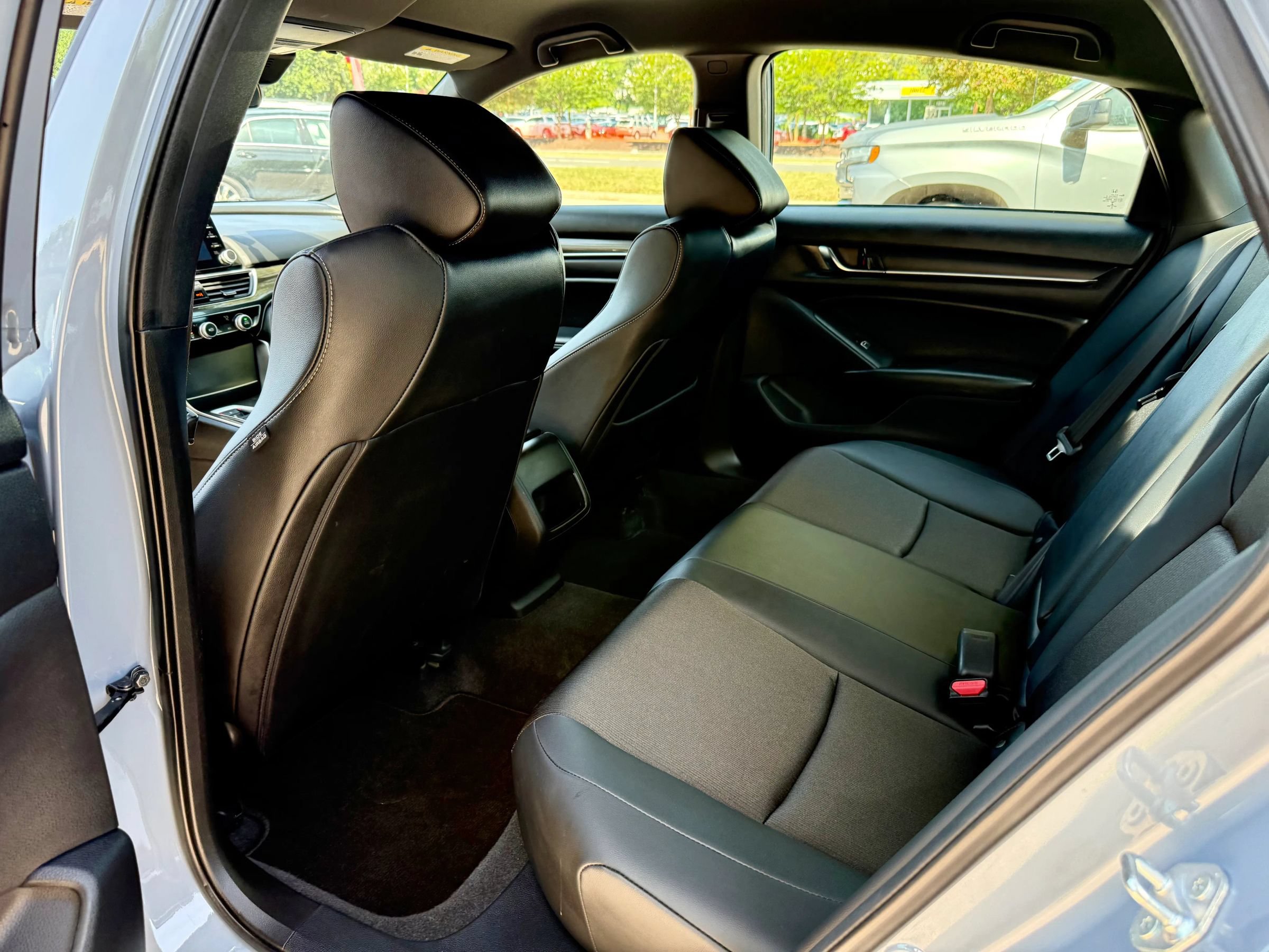 Used 2022 Honda Accord Sport image 10