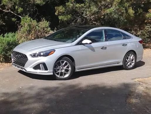 Used 2018 Hyundai Sonata SE w/ Cargo Package