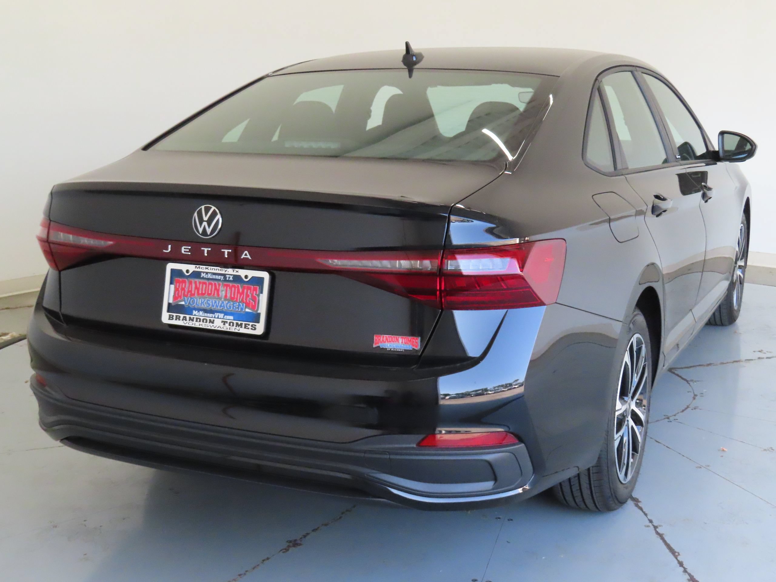 New 2026 Volkswagen Jetta Sport FWD image 3