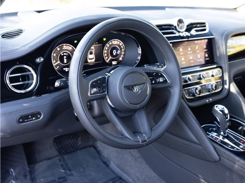 Certified 2024 Bentley Bentayga Extended Wheelbase image 27