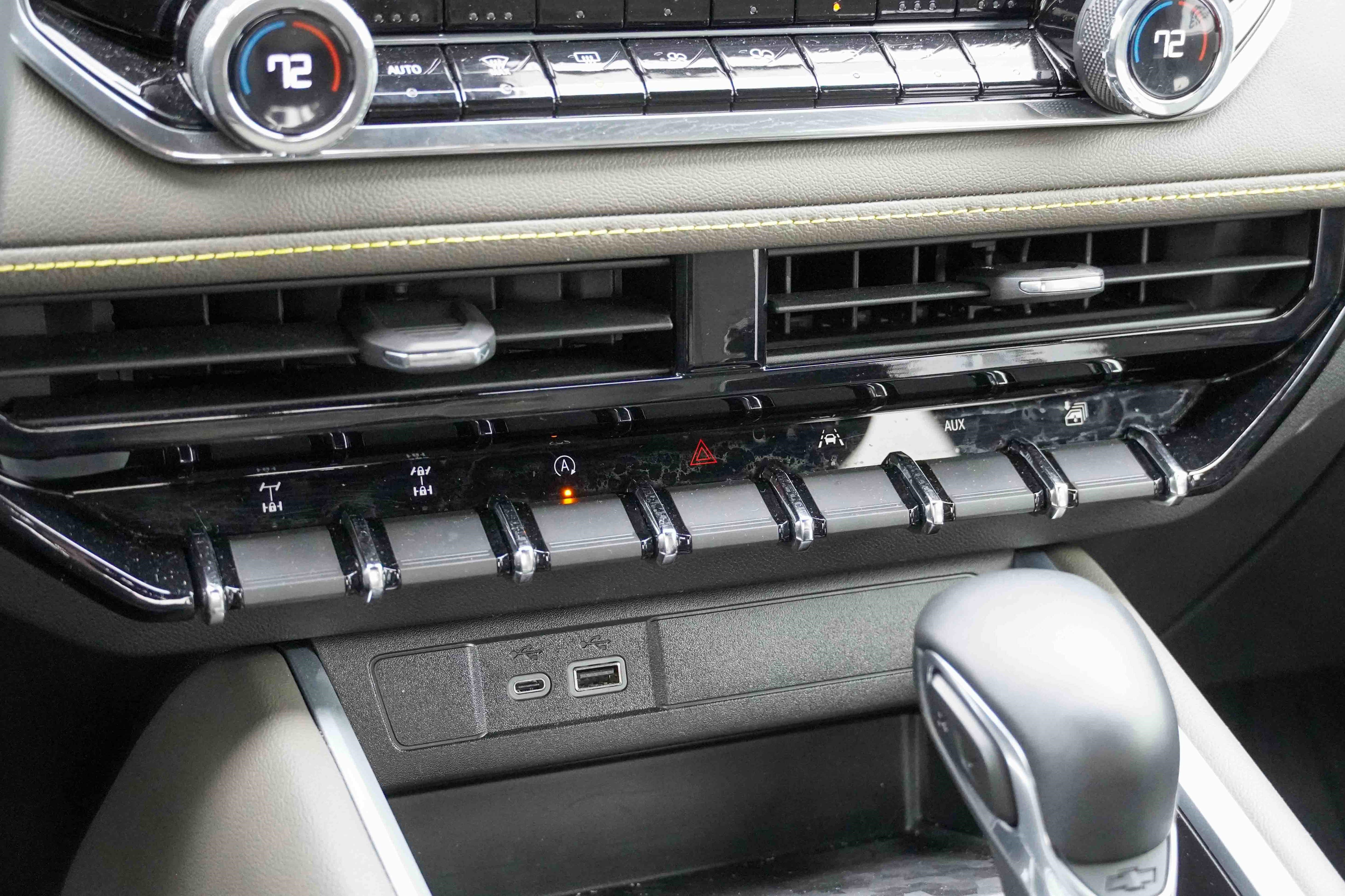 Used 2023 Chevrolet Colorado ZR2 w/ ZR2 Convenience Package III image 27