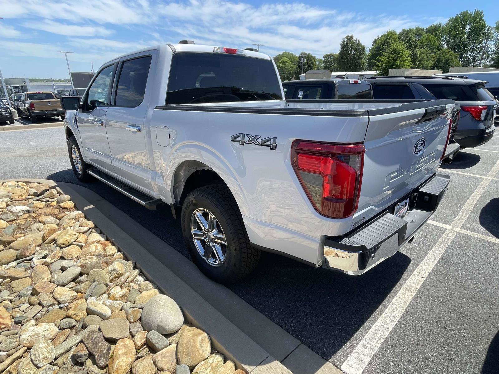 Used 2025 Ford F150 XLT w/ Equipment Group 301A Standard AWD/4WD image 11