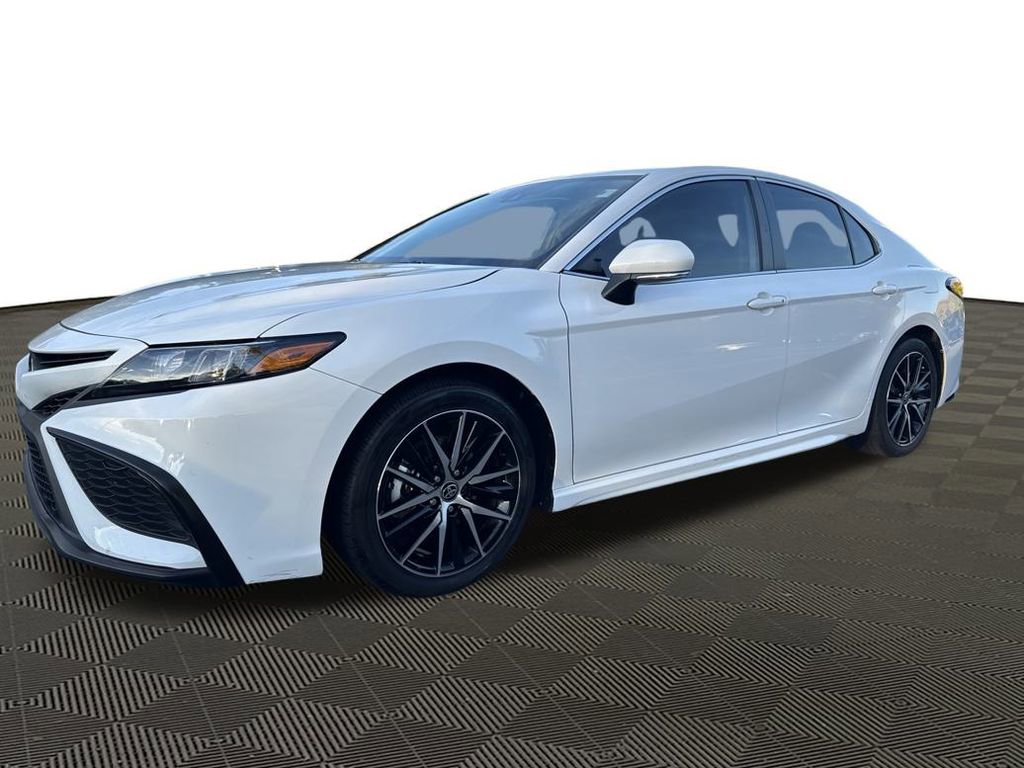 Used 2024 Toyota Camry SE