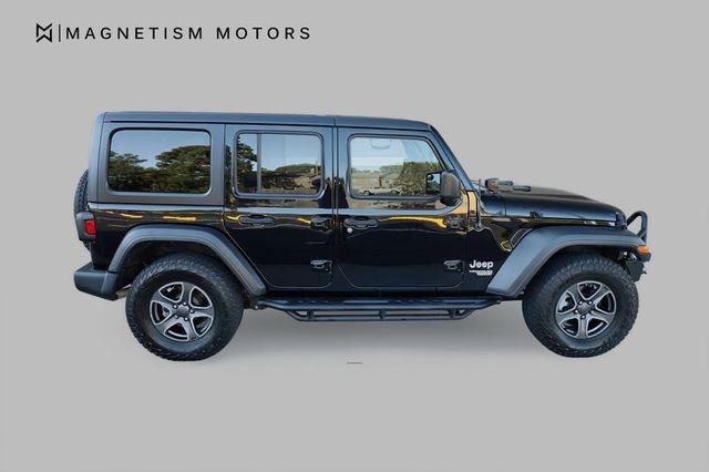 Used 2018 Jeep Wrangler Unlimited Sport S AWD/4WD image 2