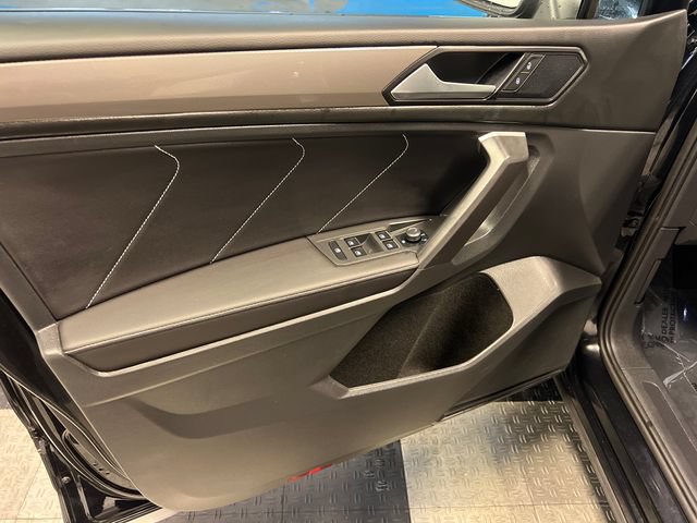 Certified 2023 Volkswagen Tiguan SE FWD image 7