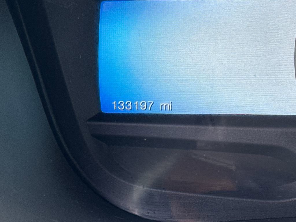 Used 2014 Ford Explorer XLT w/ Equipment Group 202A AWD/4WD image 16