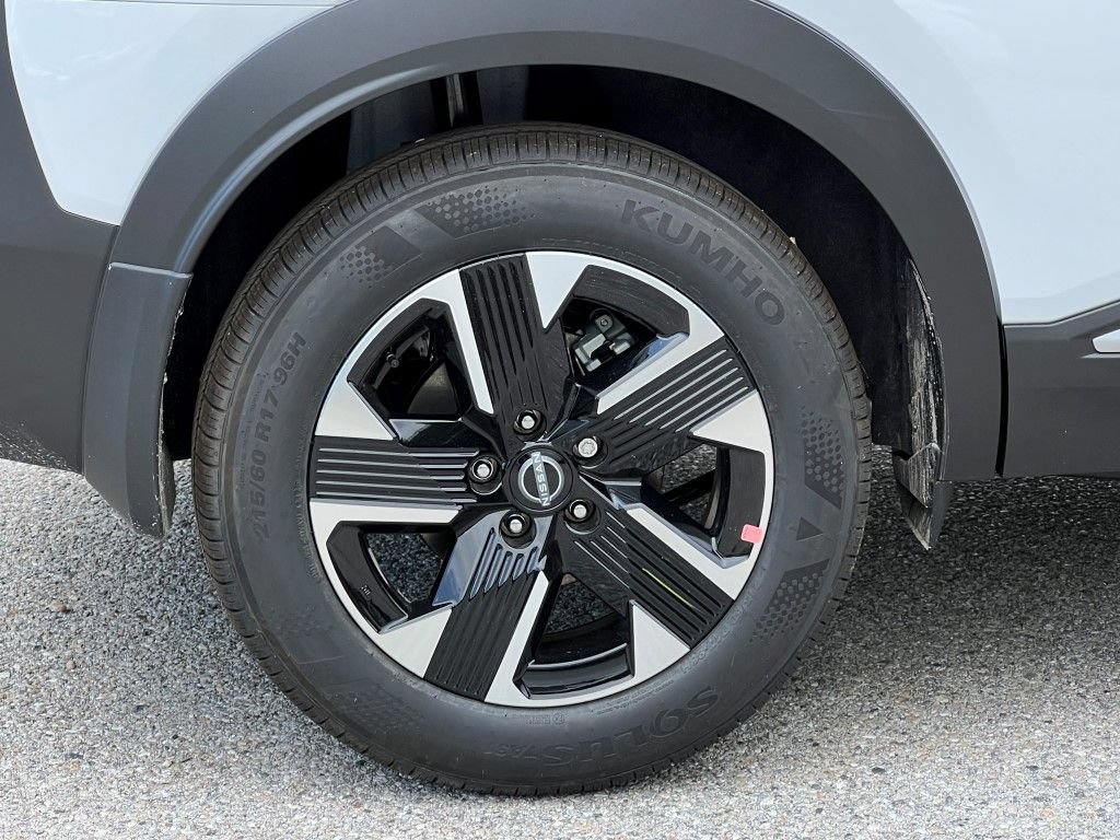 New 2025 Nissan Kicks SV w/ SV Premium Package AWD/4WD image 5