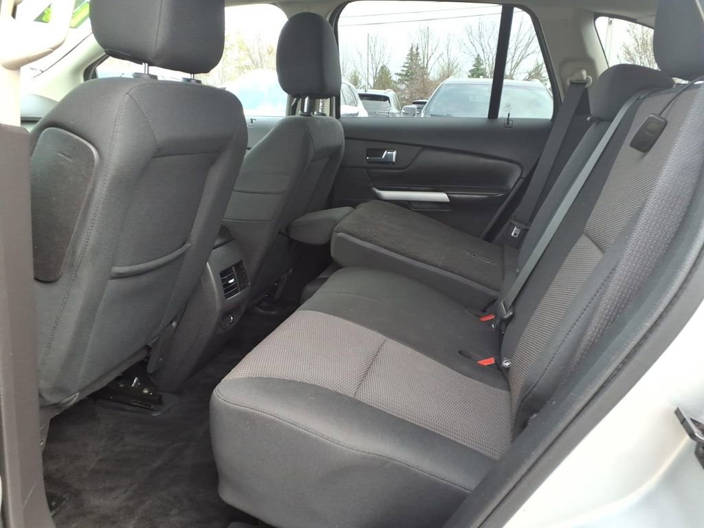 Used 2014 Ford Edge SEL FWD image 9