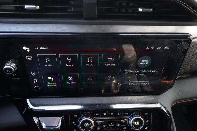 Used 2024 GMC Sierra 2500 AT4 w/ AT4 Premium Plus Package image 23