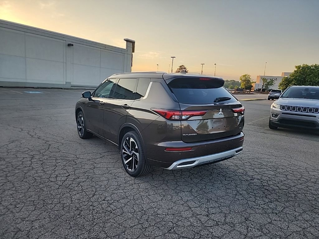 Used 2022 Mitsubishi Outlander SEL AWD/4WD image 8